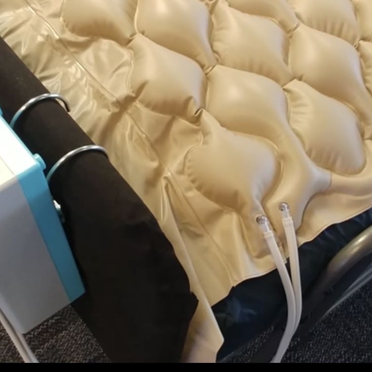 Alternating Pressure Bubble Mattress Pad In A Box