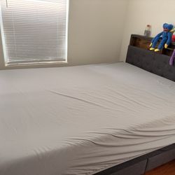 Queen Bed/Bed frame