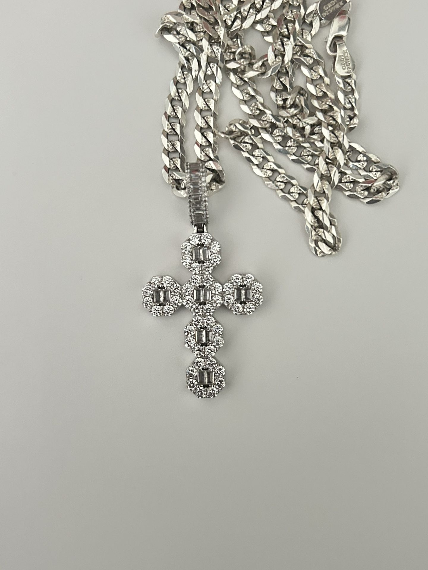 Solid 925 Cross