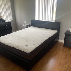 Queen Size Bedroom Set