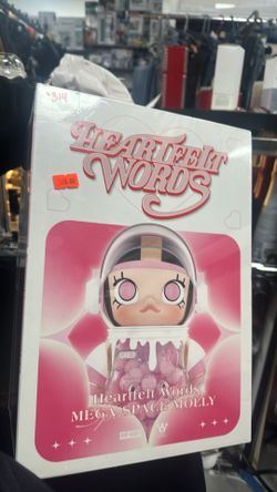 Pop Mart Mega Space Molly