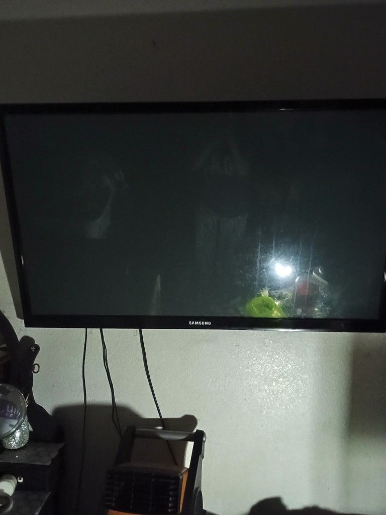 55 Inch Samsung TV