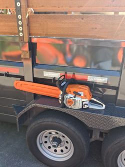 Stihl, MS271 farm boss like new.