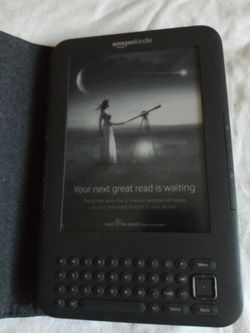 AMAZON KINDLE KEYBOARD 3rd GEN 4G WI-FI 6" INCH W/ CASE