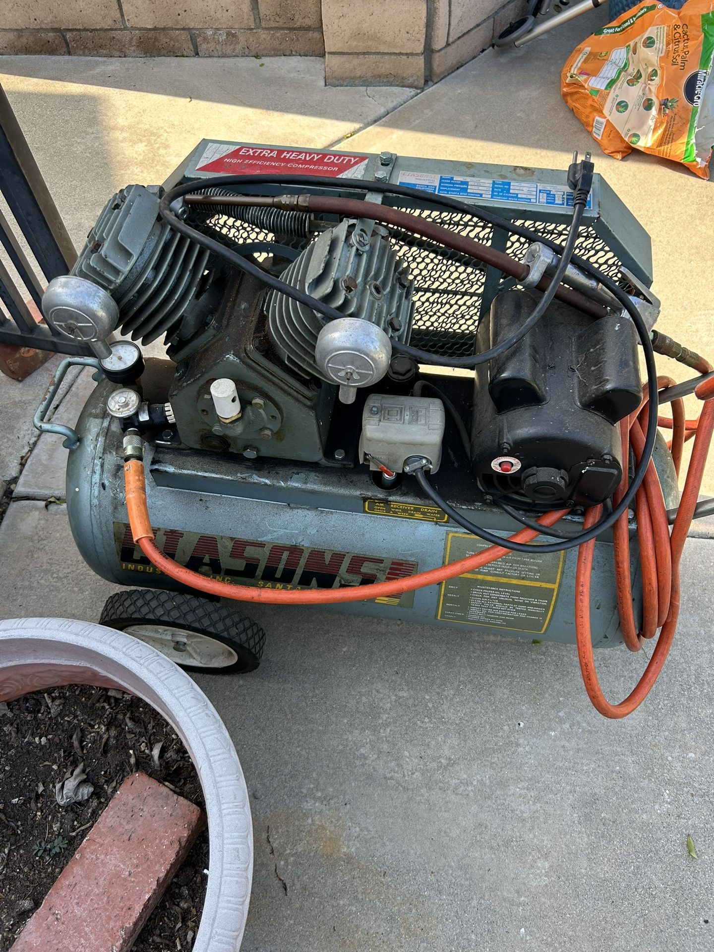 Air Compressor