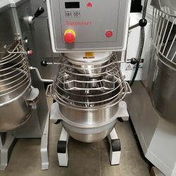 New Varimixer 30 Quart Mixer With Bowl Guard And Tools 