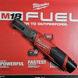Milwaukee M12 FUEL 3/8" Ratchet 