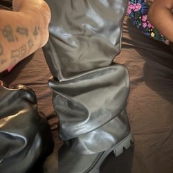 Woman’s Boot Size 10