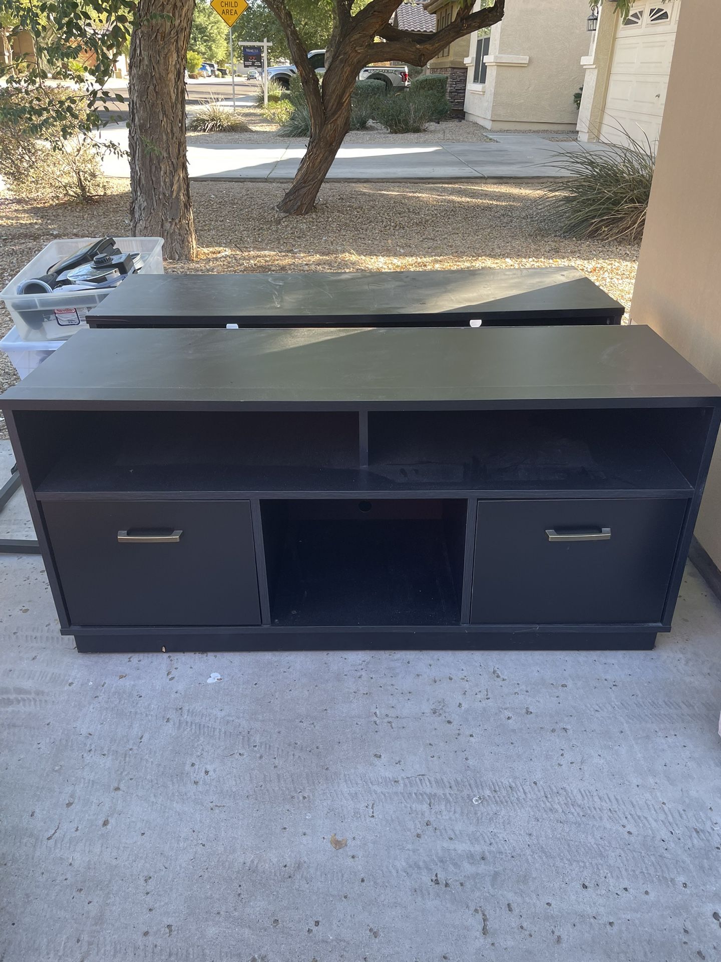 Entertainment Center Brown Wooden (Two / 2x) / TV Stand