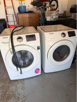 SAMSUNG Front load gas DRYER