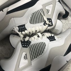 Jordan Retro 4