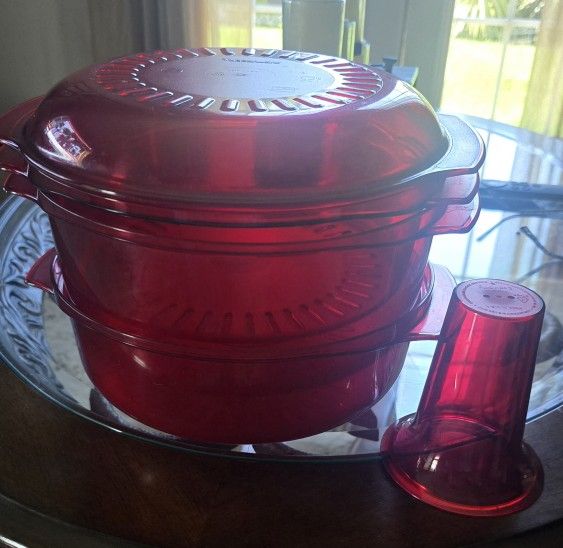 Tupperware Cranberry Micoware Stack COOKER