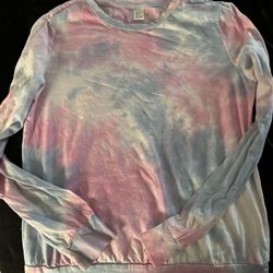 Womens tie dye shirt small 