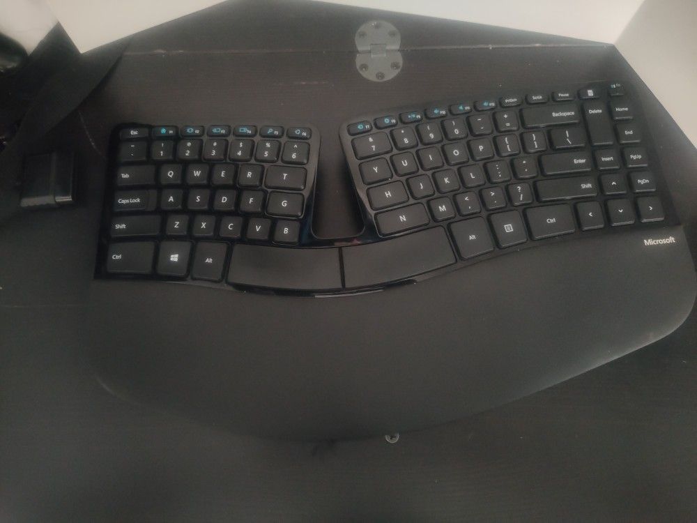 Microsoft Sculpt Ergonomic Desktop Keyboard Surface 1559 - No Dongle Tested