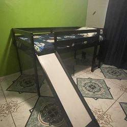 Free - Bunk Bed With Bottom Open Space