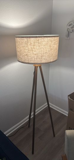 Floor lamp