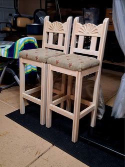Solid Wood Counter /Bistro Chairs