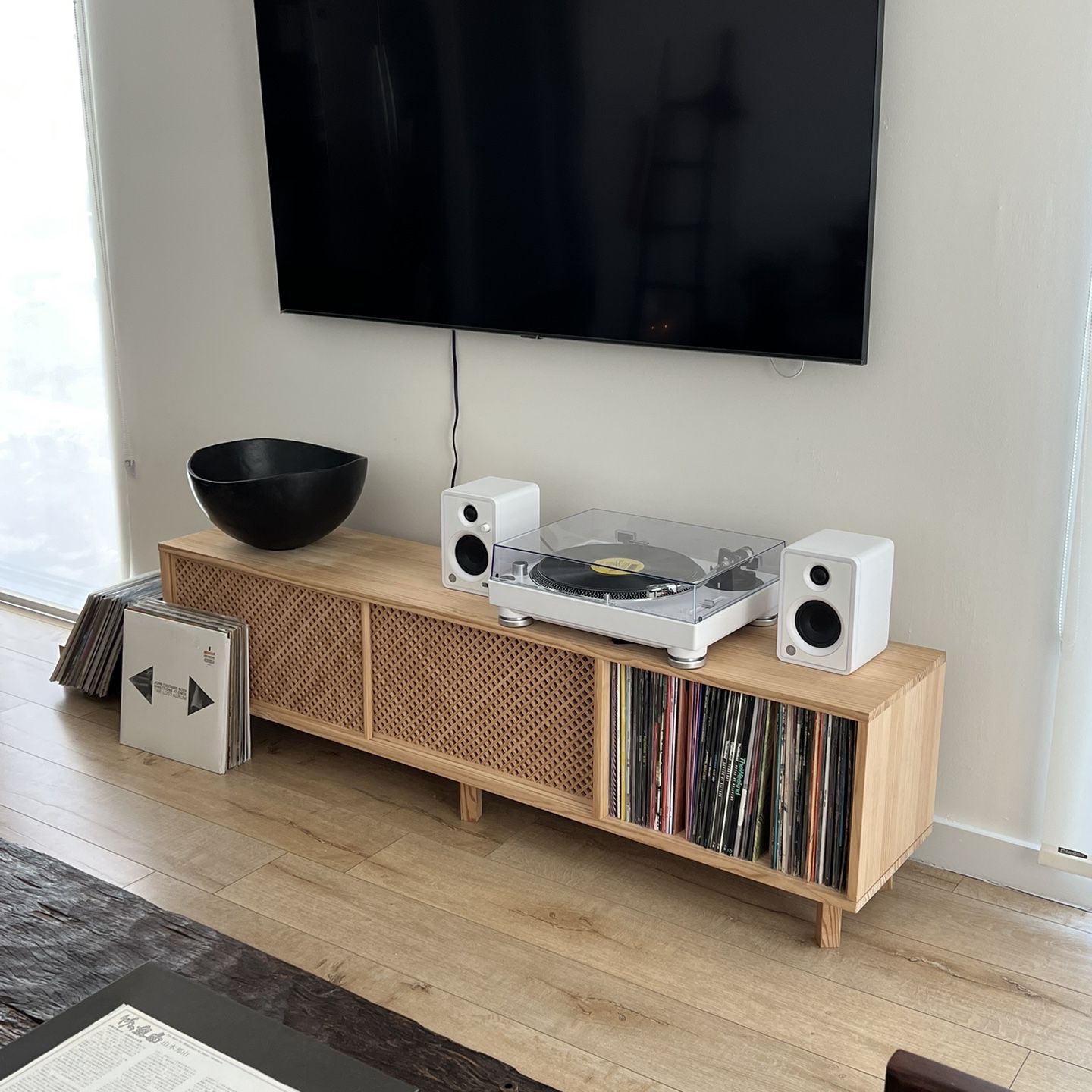 Media stand / Record Cabinet / TV Stand