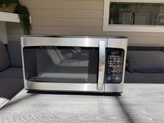 Hamilton Beach Stainless Steel Countertop Microwave