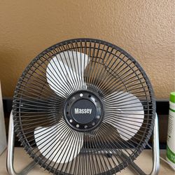 Massey 10-in Box Fan