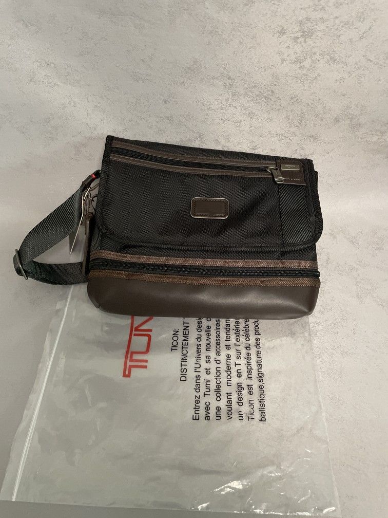 Tumi Alpha Bravo Beale Messenger Bag