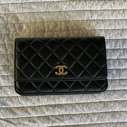 CHANEL BLACK QUILTED CAVIAR WALLET ON CHAIN WOC 
