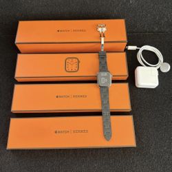 Apple Watch Series 10 46mm Titanium Case. Hermes, GPS, LTE,Sapphire Crystal.