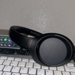 Sony WH-1000XM4