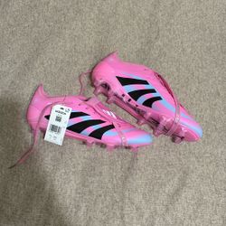 Size 8 Adidas Predator 
