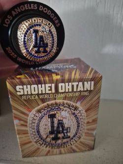 Los Angeles Dodgers Shohei Ohtani Replica Championship Ring