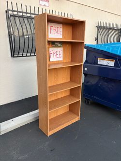 Free Bookshelf!