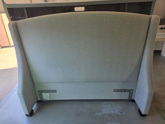 Complete Queen size bed set