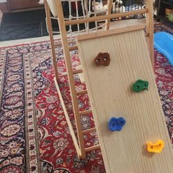 Wood climber for 18 months to 8 years
