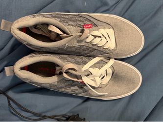 Classic Men’s Vans Lace Up shoes
