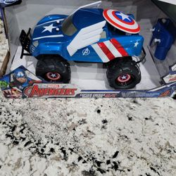 REMOTE OPERATED Marvel Avengers Captain America Shield Attack R/C