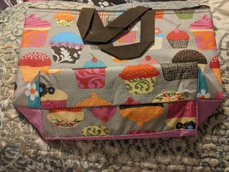 Thirty One large 2 pattern lunch bags