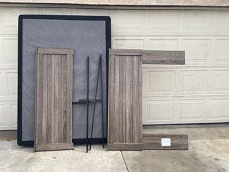 Full size bed with box spring