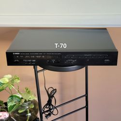 Yamaha Natural Sound AM/FM StereoTurner.  MODEL: T-70