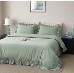 100% Cotton Duvet Cover Set with Ruffle Edge 