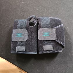 Carpal Tunnel Wrist Braces