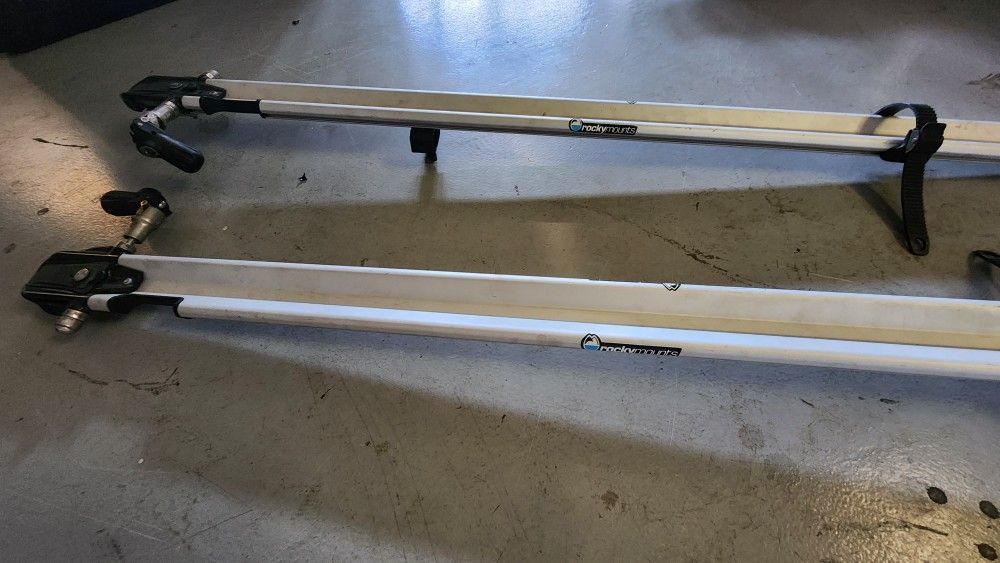 TWO ROCKY MOUNTS TIEROD BIKE CARRIER