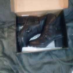 NEW Naturalizer Women's Black Leather Ankle Boots, Size 8 Wide - Fur Lined