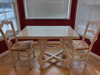 Dining Table With 2 Chairs 