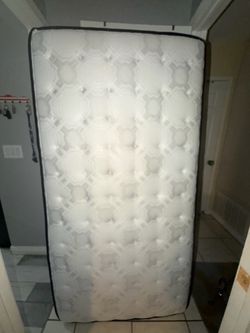 Twin Mattress White Quilted