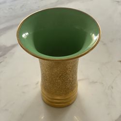 Gorgeous Pickard china vase- 24k Gold