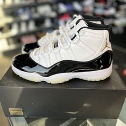 Jordan 11 “Gratitude” Size 11