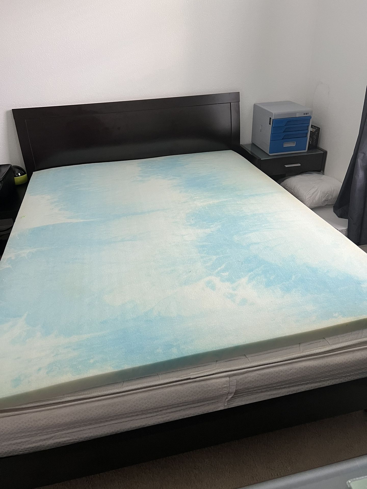 Queen Bedroom Set
