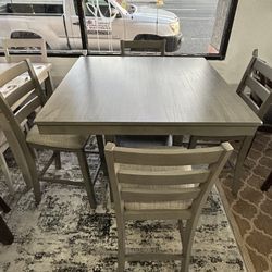 Counter Height Dining Table Set / Financing Available 