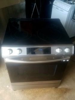 Slide in stove Samsung perfect condition