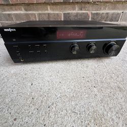 Insignia NS-R2001 AM/FM Stereo Receiver - High Fidelity Audio Equipment - Tested (No Remote)